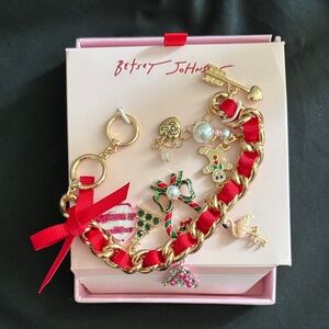 Betsey Johnson Christmas Charm Bracelet NWT